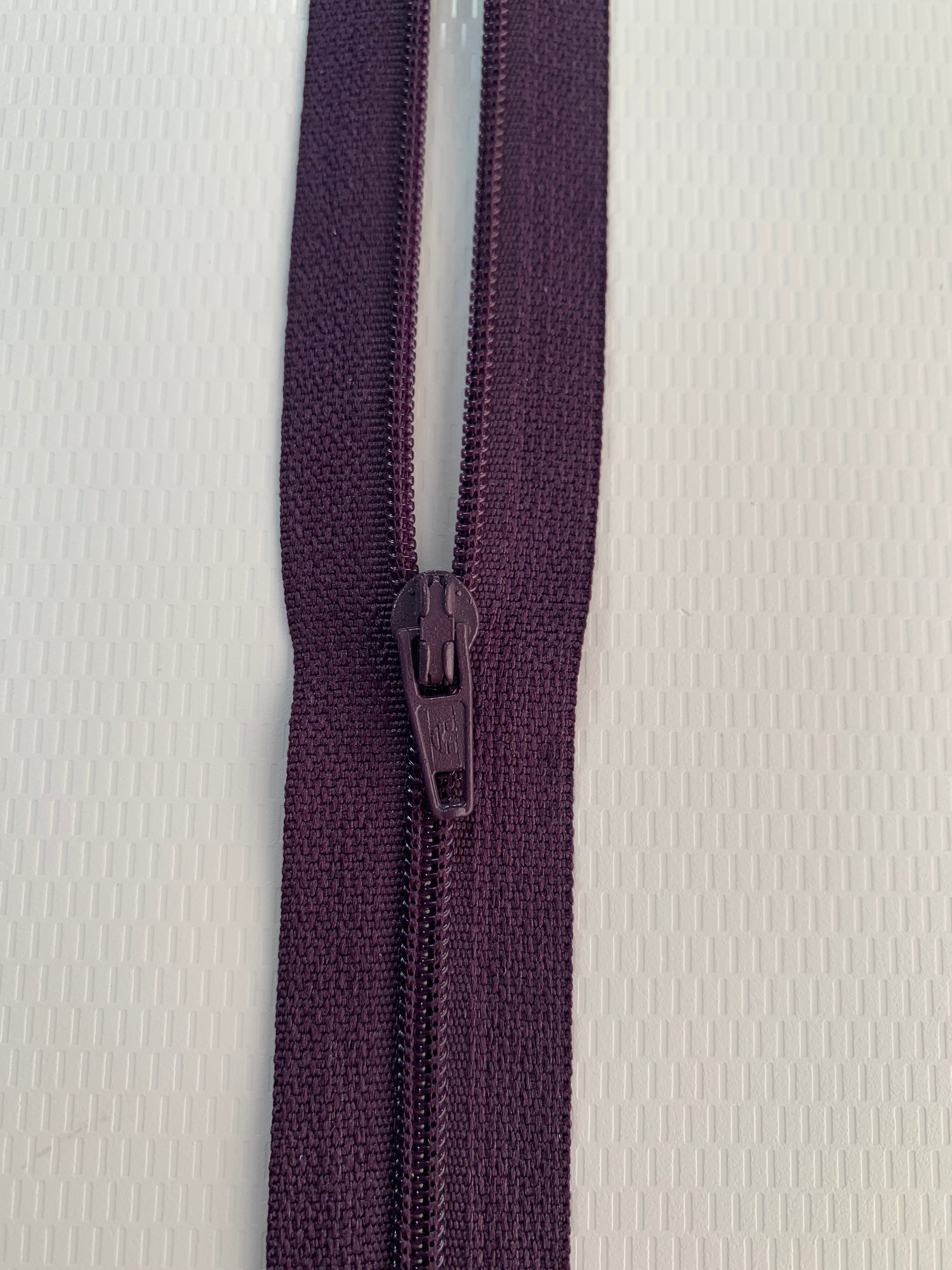 9 Inch Non-Separating Zipper, Dark Purple, Molded Plastic, New