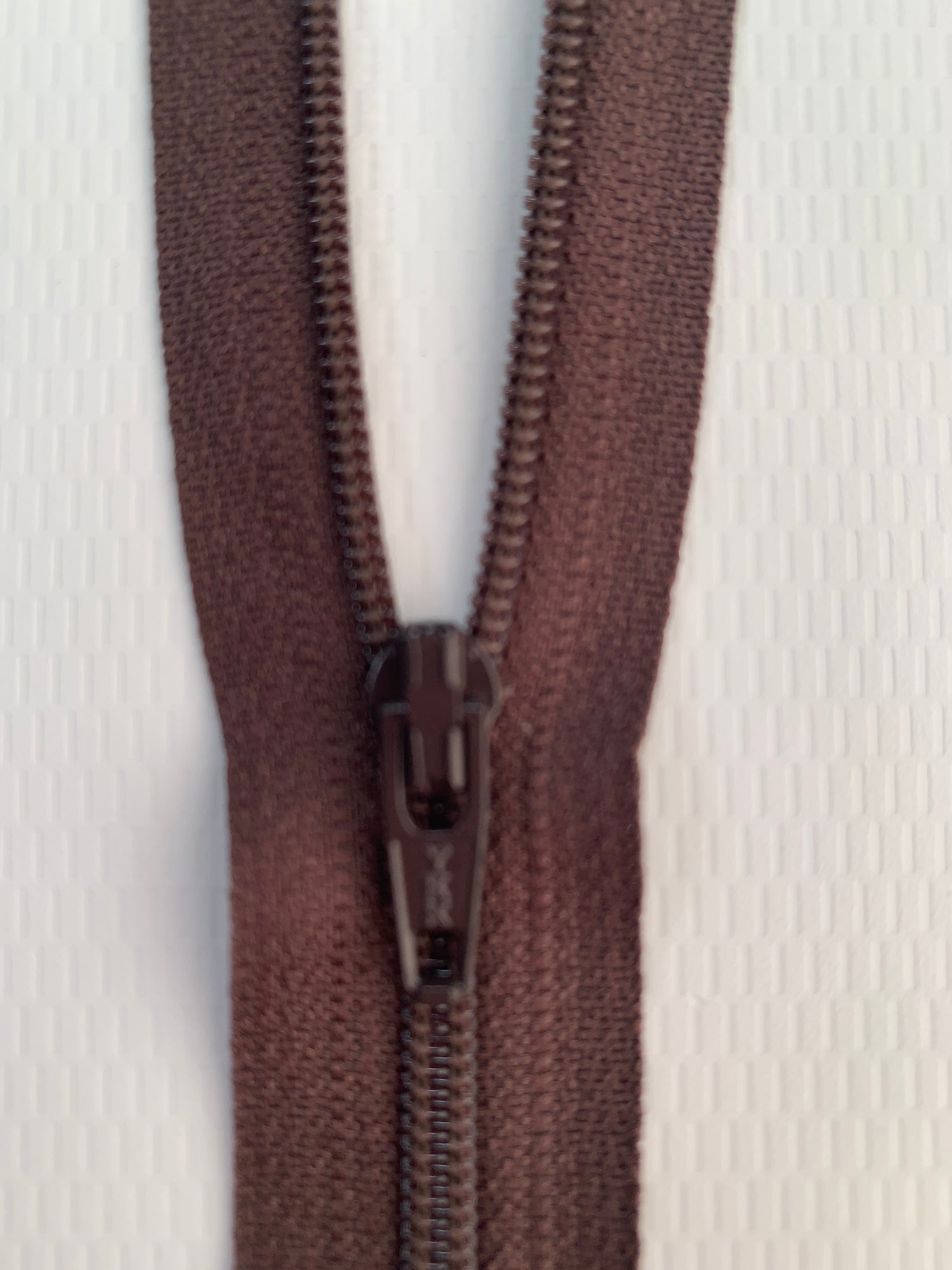 7 Inch Non-Separating Zipper, Chocolate Brown, Molded Plastic, New