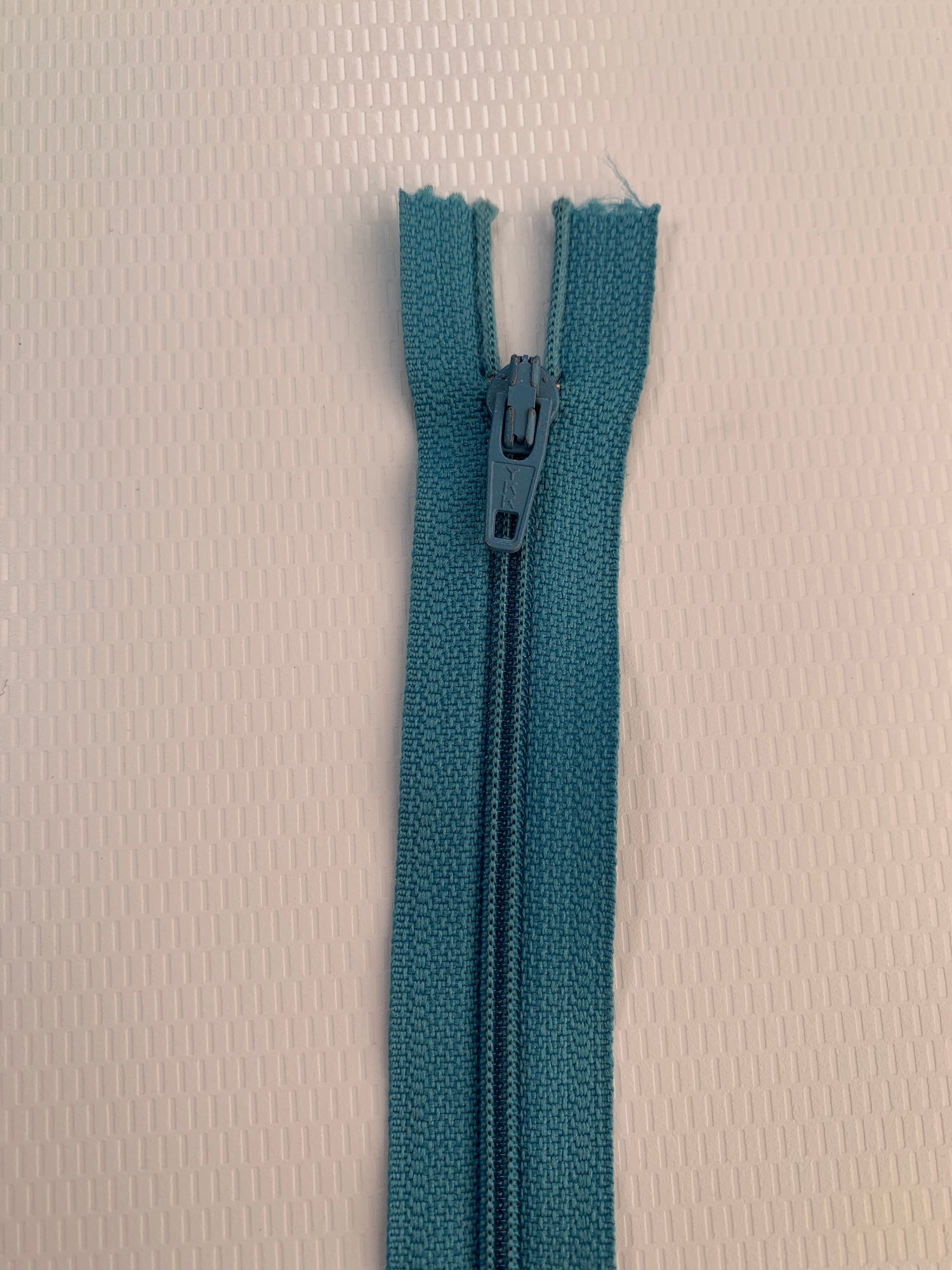 7 Inch Non-Separating Zipper, Light Blue, Molded Plastic, New