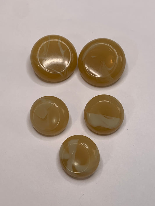 Vintage 5 Round Plastic Buttons, Shank, Yellow, Two Sizes 2.0 & 2.5 cm, New/Old Stock