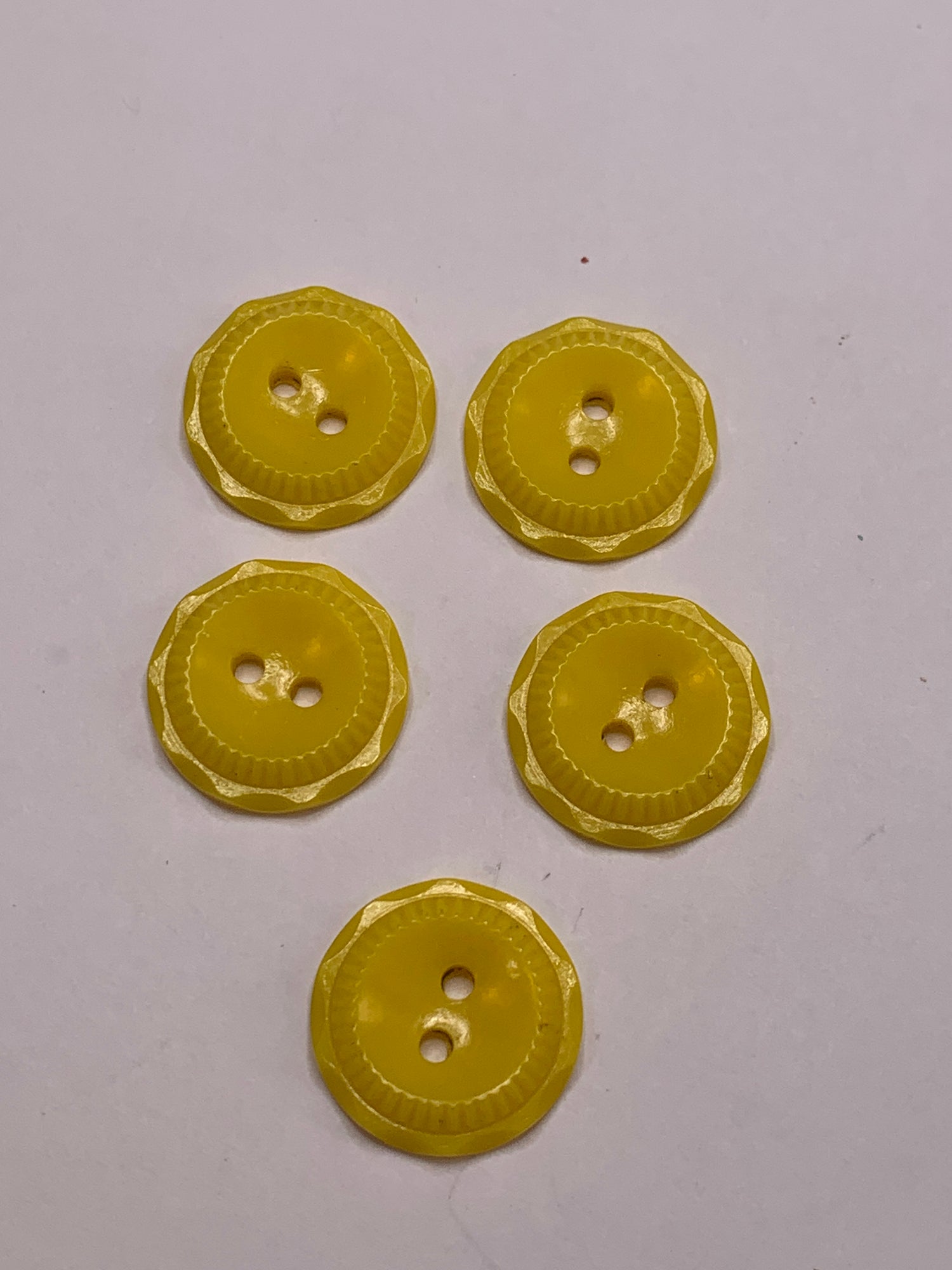 Vintage Children/Baby 5 Round Plastic Buttons, Two Holes, Yellow, 1.5 cm, New/Old Stock