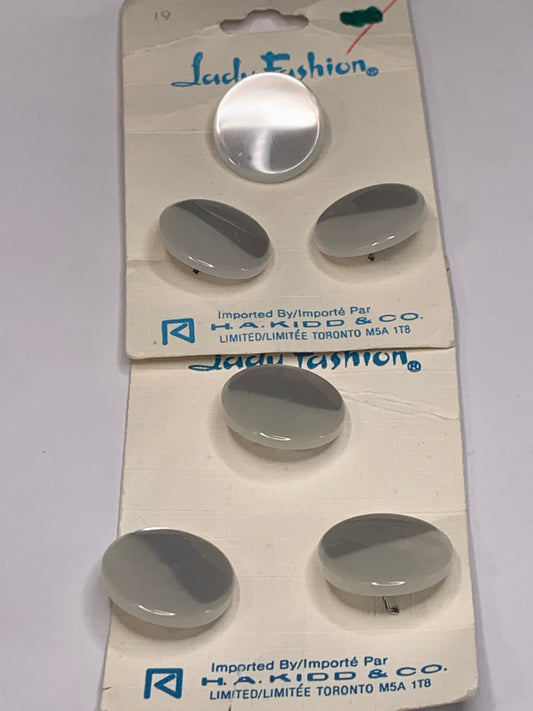 Vintage 6 Round Plastic Buttons, Shank, White, 2.0 cm, New/Old Stock