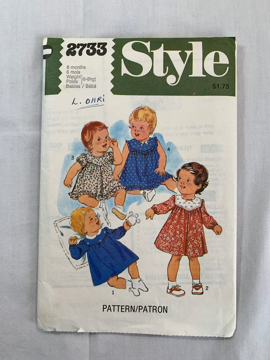 Style Sewing Pattern 2733 Infant/Babies Dresses, Button Back, Long/Short Sleeves, Sleeveless, Peter Pan Collar, Size 6-18 Mths, Cut, Vintage 1980