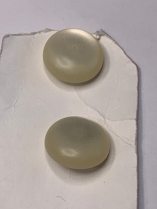 Vintage 2 Round Plastic Buttons, Shank, Off White, Beige, 1.9 cm, New/Old Stock