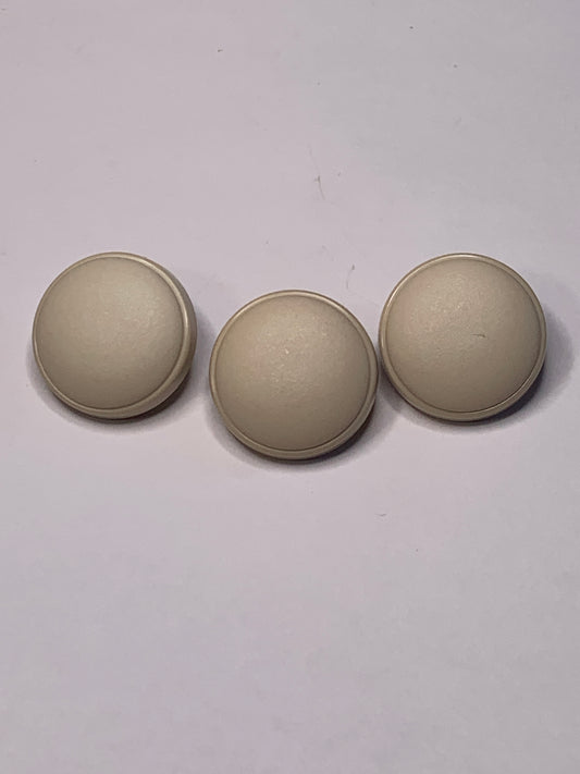 Vintage 3 Round Plastic Buttons, Shank, Off White, Beige, 1.9 cm, New/Old Stock