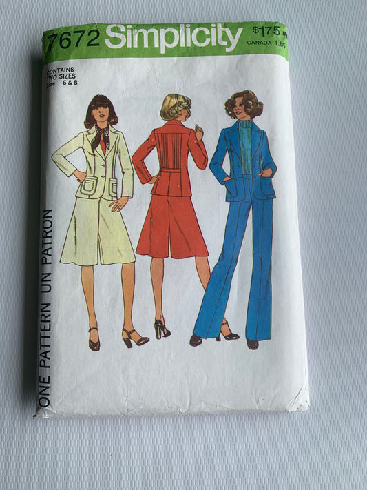 Simplicity Sewing Pattern 7672 Misses' Unlined Jacket, Pantskirt Pants, Zipper Back, Button Front, Princess Seams, Collar, Long Sleeves, Size 6-8, Cut, Vintage 1976