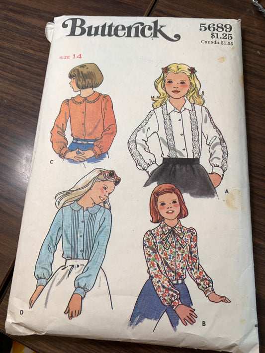 Butterick Sewing Pattern 5689 Girls' Blouse, Semi-Fitted, 4 Variations, Long/Short Sleeves, Button Front, Size 14, Cut, Vintage 1970