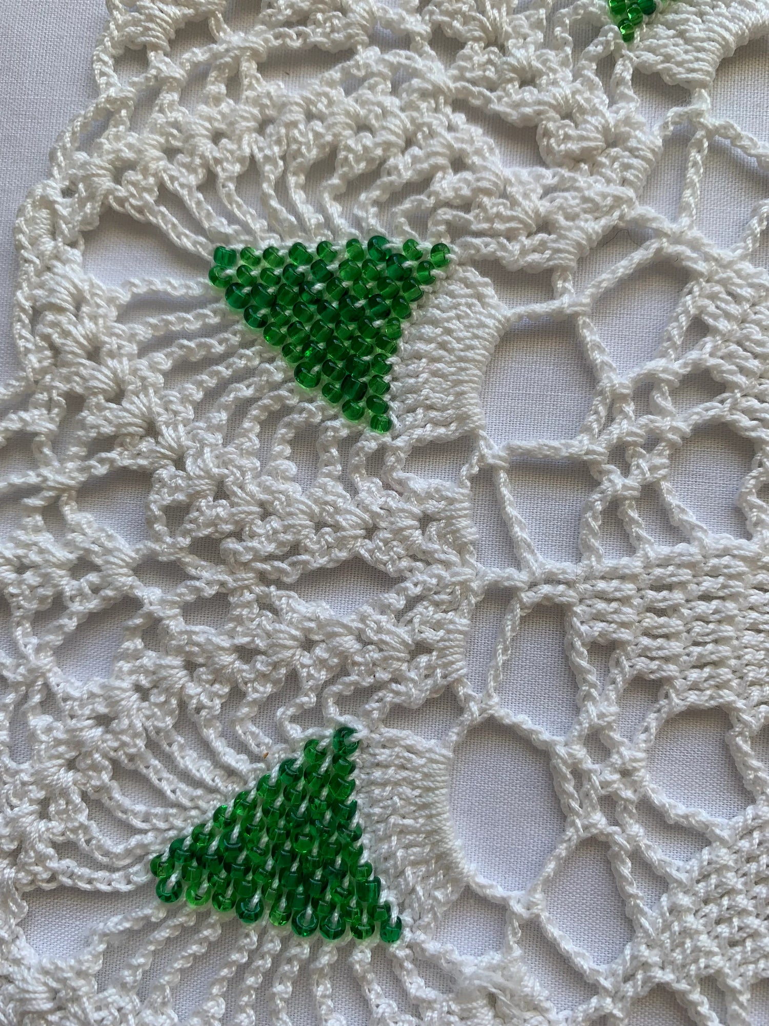 Vintage Hand Made Crocheted Doily, China Cabinet, Round, White, Green Beads, Delicate, 9 1/2 Inch Diameter, Elegant, Scrapbooking, Scallop