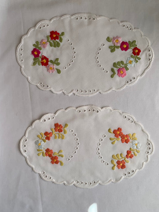 2 Vintage Hand Embroidered Hungarian Table Doilies/Scarfs, Oval, 10 1/2" x 5 1/2", Elegant, Home Decor, Flowers, Leaves