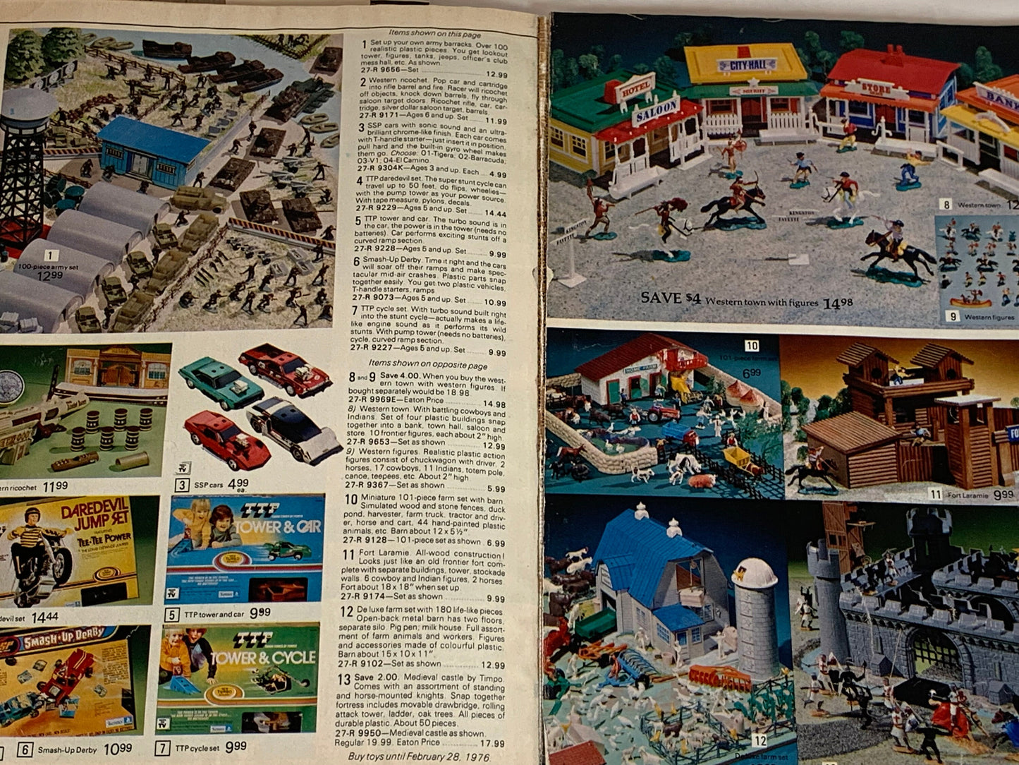 Eaton's Canada's Christmas Catalogue 1975,  Shopping, Clothes, Electronics, Sports, Office, Household, Linens, Furniture, Gifts