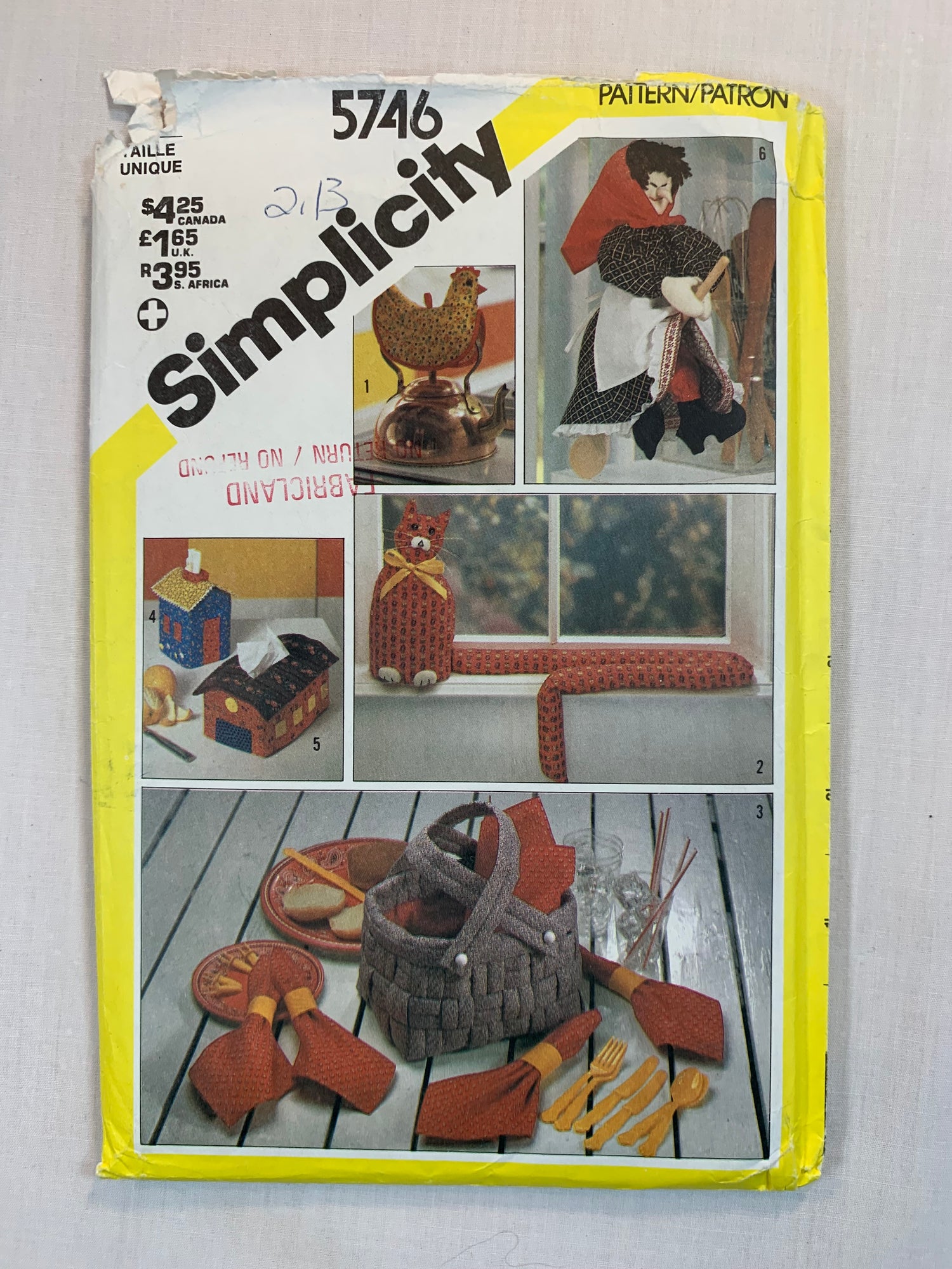 Simplicity Sewing Pattern 5746 Home Decorating, Accessories, Chicken Potholder, Cat Door Stop, Draft Stop, Picnic Basket, Napkins, Tissue Box, Kitchen Witch, Uncut, Vintage 1982