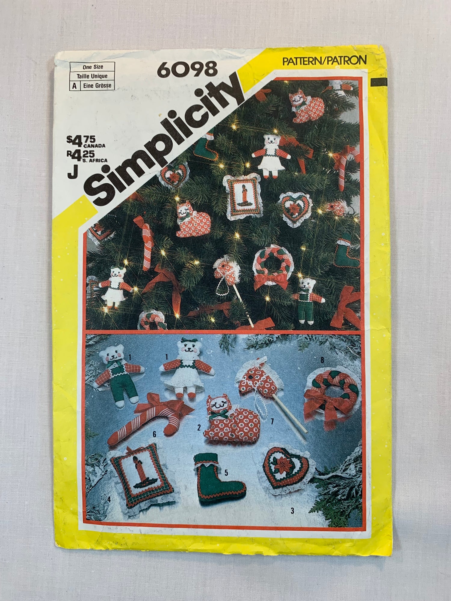 Simplicity Sewing Pattern 6098 Chrismas Holiday Ornaments, Bear, Cat, Heart, Pillow, Stocking, Candy Cane, Horse, Wreath, Uncut, Vintage 1983
