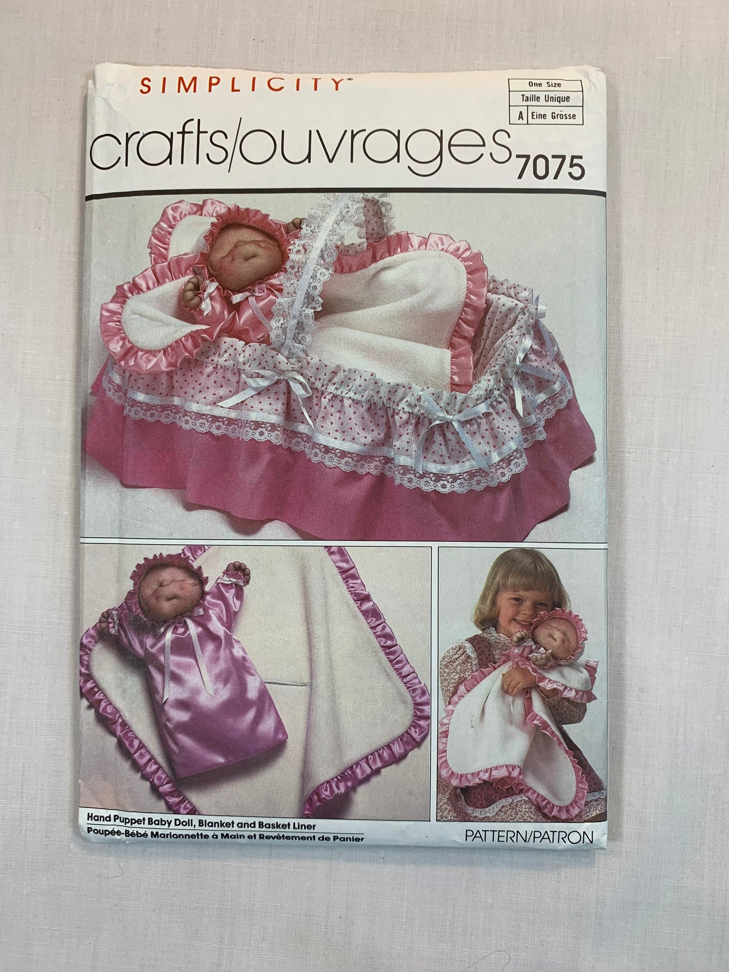 Simplicity Sewing Pattern 7075 Crafts, Hand Puppet Doll, Blanket, Basket Liner, One Size, Toy, Ruffles, Uncut, Vintage 1985
