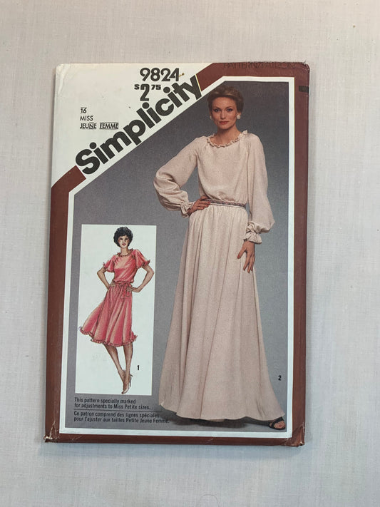 Simplicity Sewing Pattern 9824 Misses'/Miss Petite Dresses, Two Lengths, Long/Short Raglan Sleeves, Zipper Back, Ruffles, Tie Belt, Size 16, Uncut, Vintage 1980