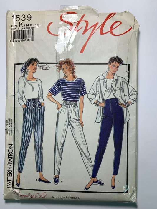 Style 1539 Misses' Trousers, Pants, Size 8, Cut