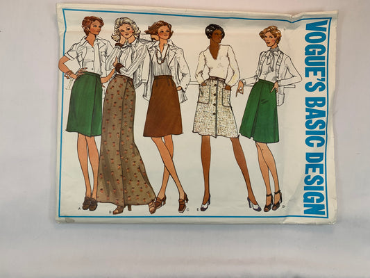 Vogue Sewing Pattern 2931 Misses' Skirts, Pockets, Flared, A-Line,  Waist 28, Cut, Vintage 1970
