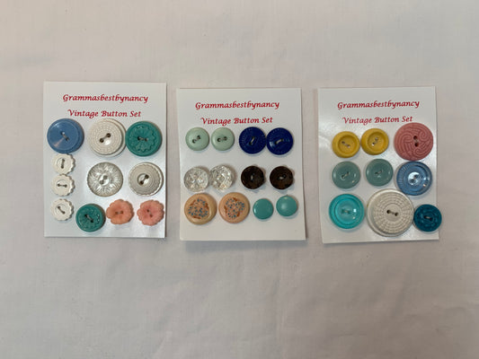 Vintage 1950's Variety Buttons, Shank, Flat, Red, Blue, Yellow, Brown, Peach, Various Sizes, Shiny, White, Sewing, Scrapbooking, Crafts