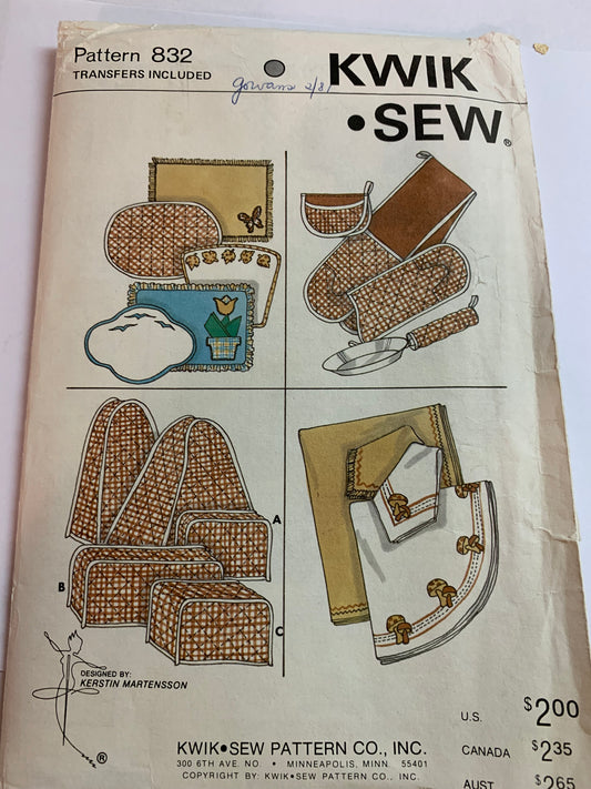 Kwik Sewing Pattern 832 Crafts, Pot Holder, Placemats, Toaster Cover, Tablecoth, Napkin, Mixer, Blender, Uncut, Vintage 1986