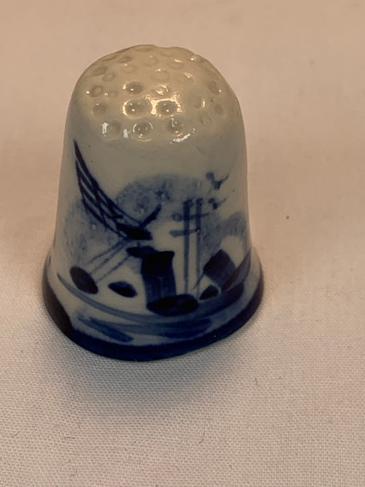 Thimble Souvenir, Gift, Blue Holland Windmill, Porcelain, Sewing, Gold Trim