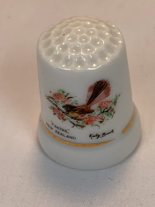 Thimble Souvenir, Gift, Fantail Bird, New Zealand, Porcelain, Sewing, Gold Trim