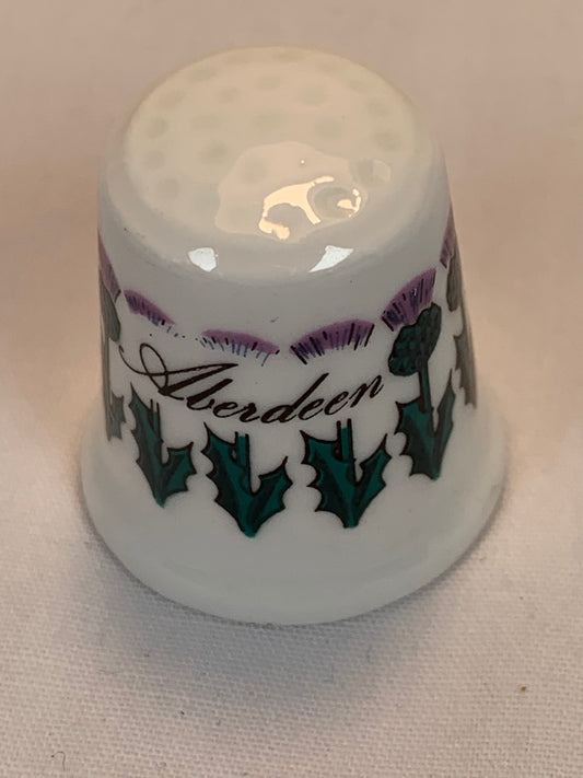 Thimble Souvenir, Gift, Aberdeen, Thistle Purple flower, Porcelain, Sewing, Gold Trim