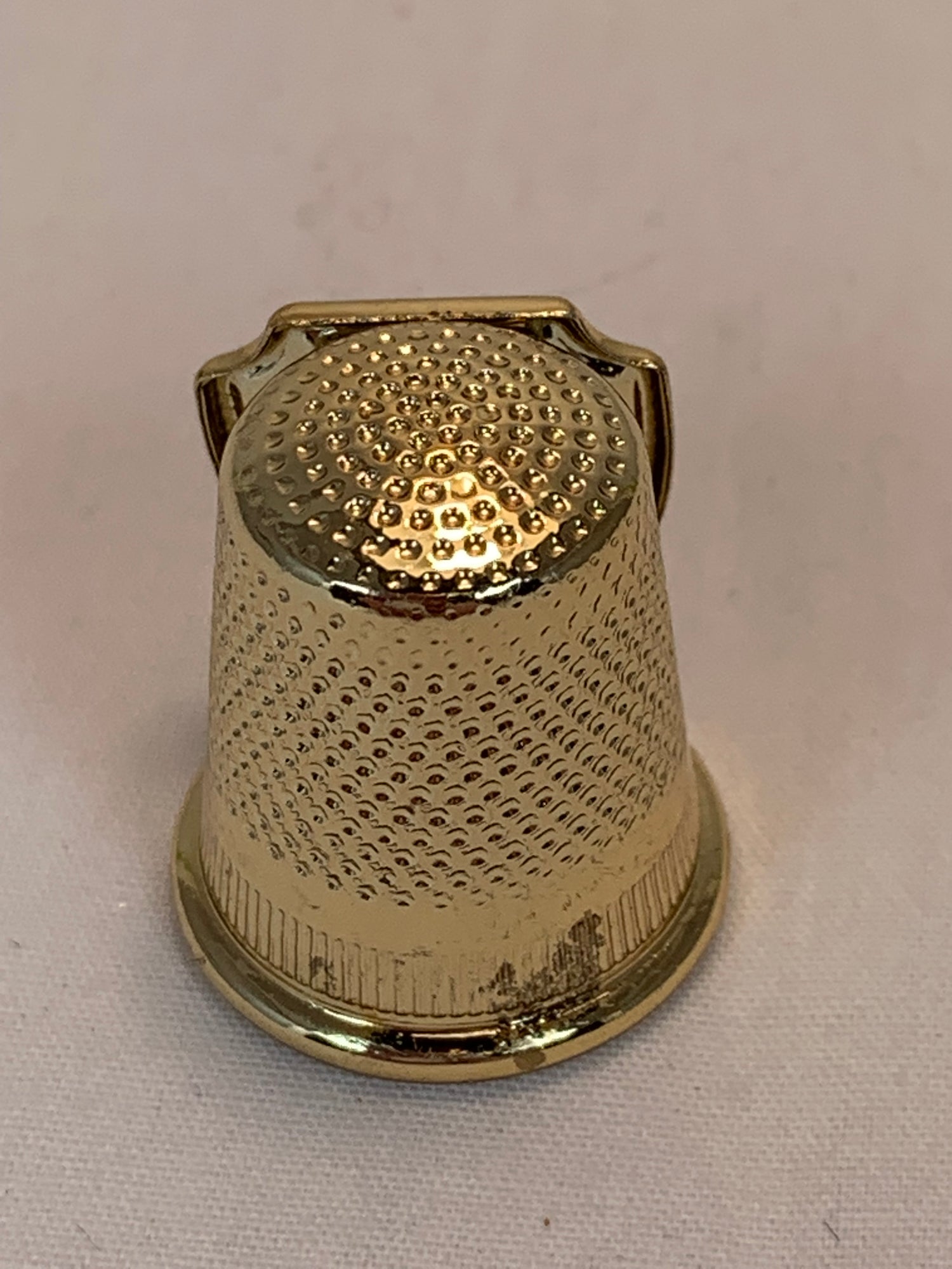 Thimble Souvenir, Gift, Ketchikan, Alaska, Gold Colored Metal, Sewing, Totem Pole