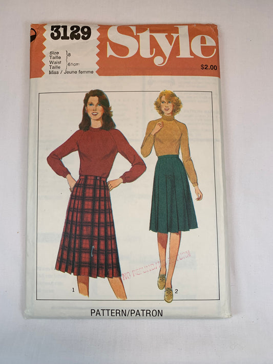 Style 3129 Misses' Pleated Kilt Skirt, Size 8, Cut, Vintage 1980