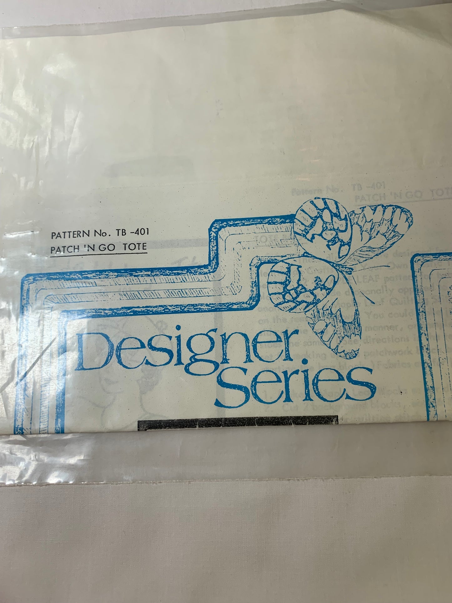 Designer Series Sewing Pattern TB -401, Crafts, Patch 'N Go Tote, Maple Leaf, Shoulder Strap, Uncut, Vintage 1992