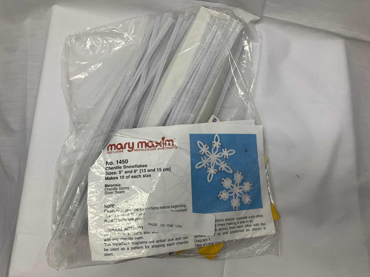 Mary Maxim #1450 Chenille snowflake, Crafts, Pipe Cleaners, Keepsakes USA, 2006