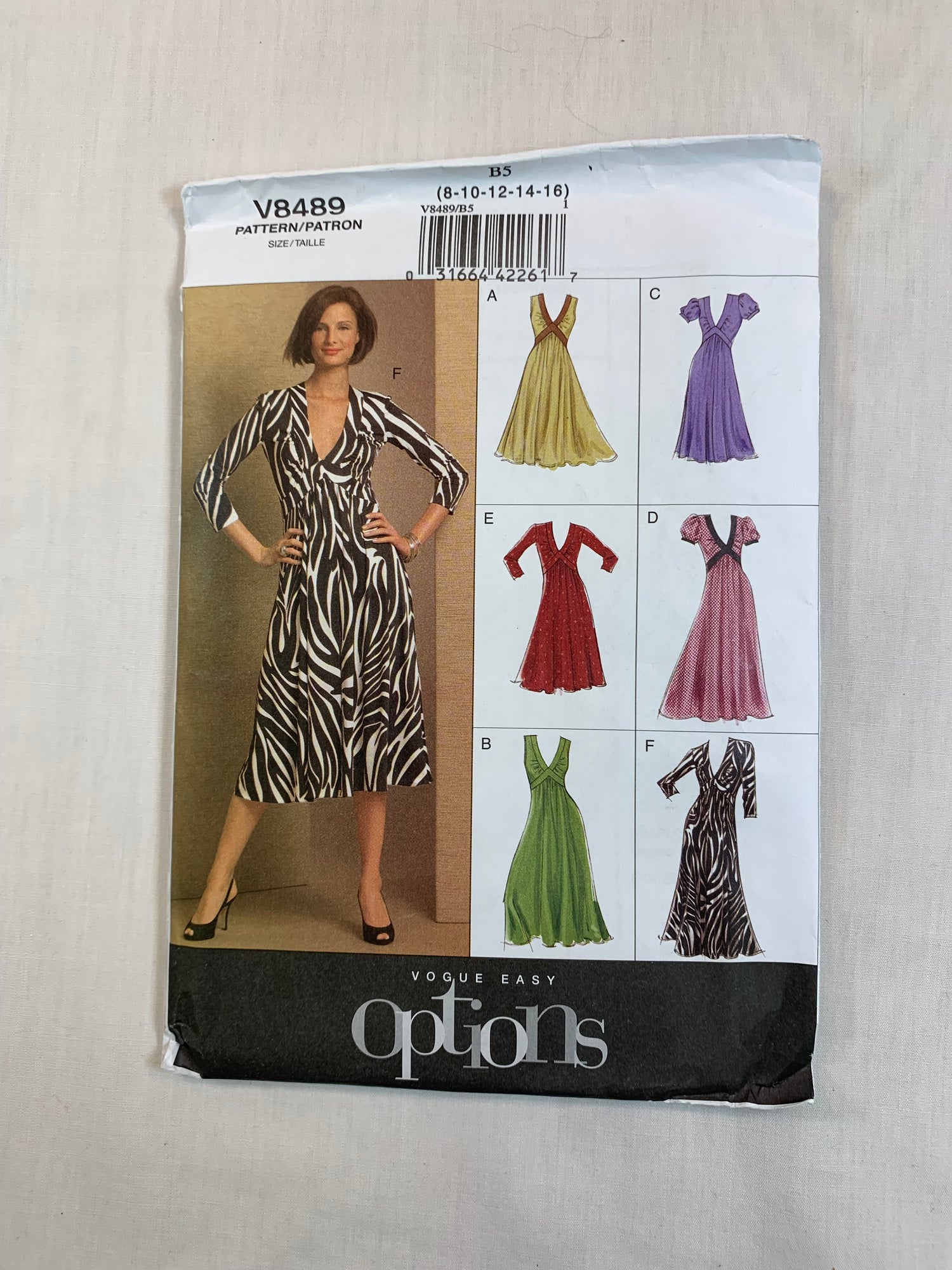 Vogue V8489, Misses' Dress, Size 8-16, Uncut, 2008