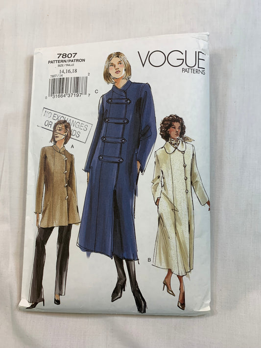 Vogue 7807, Misses'/Misses' Petite Coat, Size 14-18, Uncut