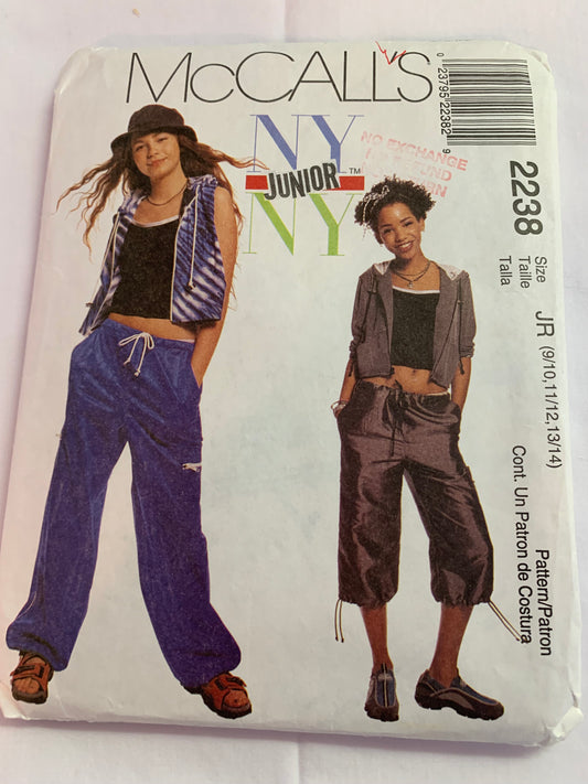Simplicity Sewing Pattern 9098 Girls' Dress, Doll Dress 18", Zipper Back, Tie Back, Short Sleeves, Collar, Flared, Size 5-8, Uncut, Vintage 1999
