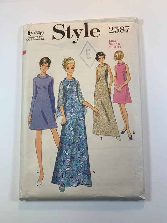 Style 2587 Misses' Dress, Size 16, Cut, Vintage 1969