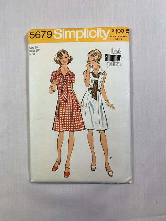 Simplicity 5679 Misses' Dress, Tie, Size 16, Cut, Vintage 1973