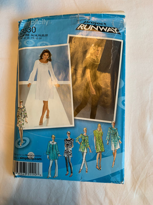 Simplicity Project Runway Sewing Pattern 3530 Misses'/Miss Petite Dress, Tunic, Top, Long/Short Sleeves, Zipper Back, Two Lengths, Size 14-22, Cut, 2007