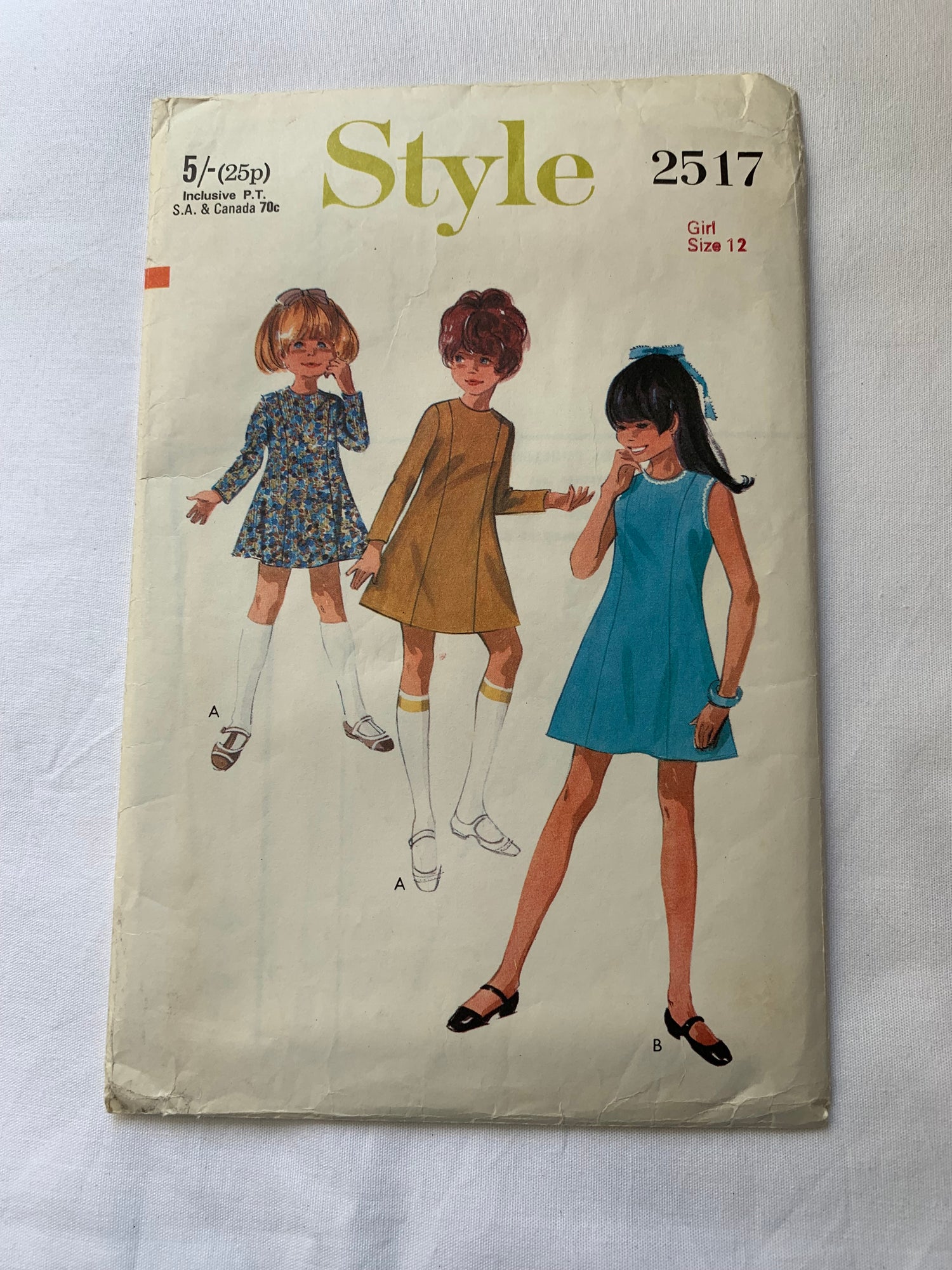 Style Sewing Pattern 2517 Girls' Dress, Zipper Back, Long Sleeves, Sleeveless, Size 12, Cut, Vintage 1969