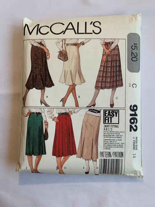 McCall's Sewing Pattern 9162 Misses' Skirt, Zipper, Side Zipper, Two Lengths, Fitted, Pleats, Waistband, 6 Variations, Cut, Size 14, Vintage 1984