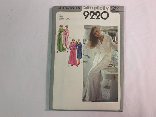 Simplicity Sewing Pattern 9220 Misses' Robe, Housecoat, Long/Short Sleeves, Tie Belt, Front Wrap, Two Lengths, Belt, Size 12, Cut, Vintage 1979